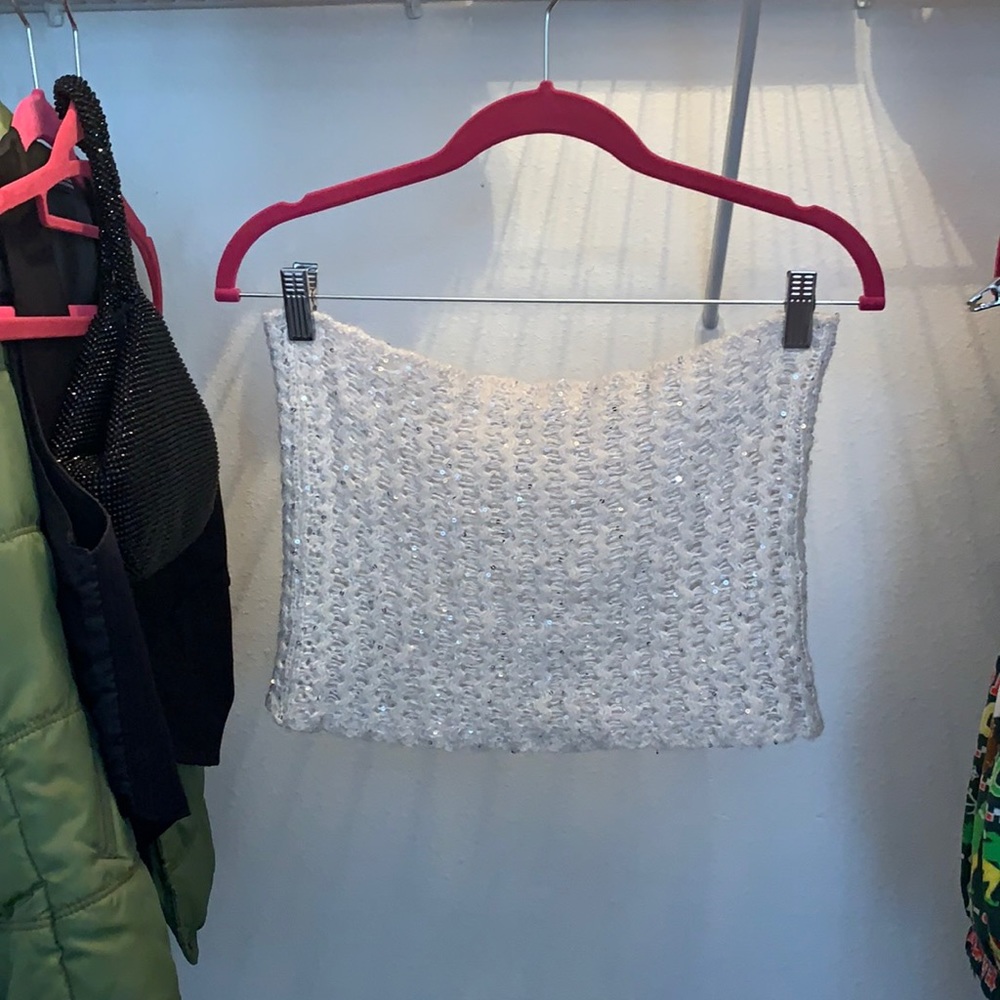 Knitted white sequin miniskirt!!